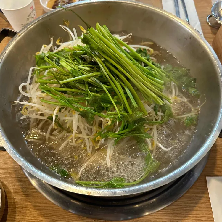 윤쓰닭샤브 대표 사진