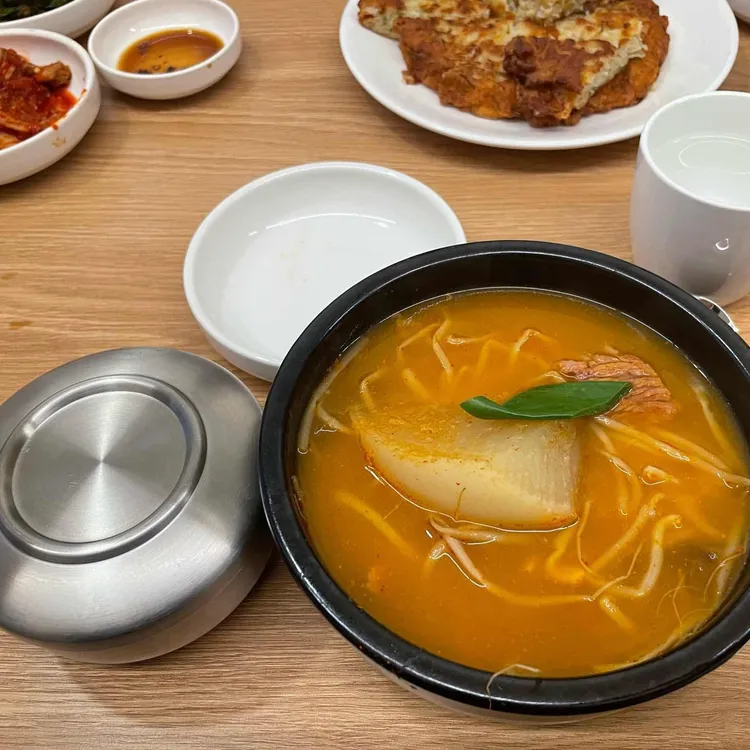 소담안동국시 대표 사진