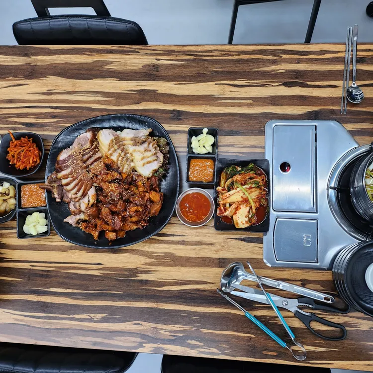 본족발불닭발 대표 사진