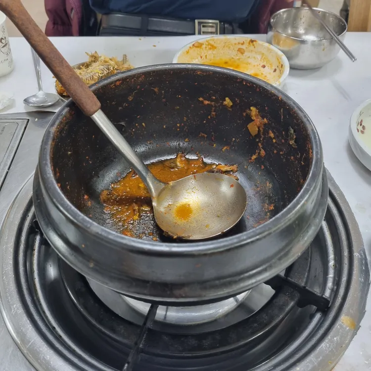 용봉 민물매운탕 대표 사진