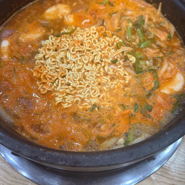 석기정돌솥부대찌개 대표 사진