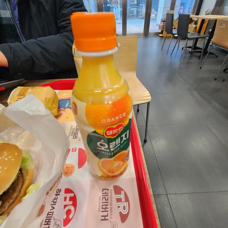 롯데리아 대표 사진