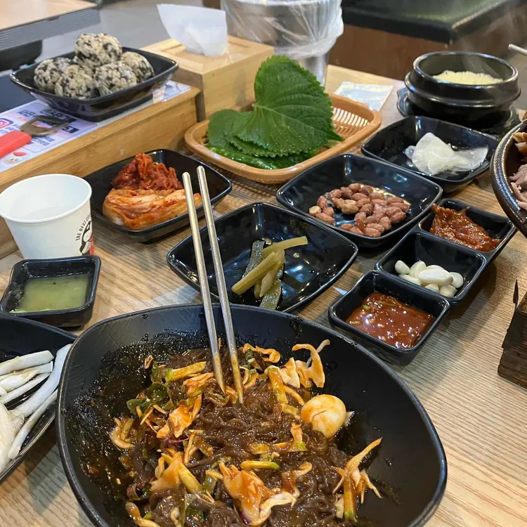서면1번가 장충동족발 대표 사진