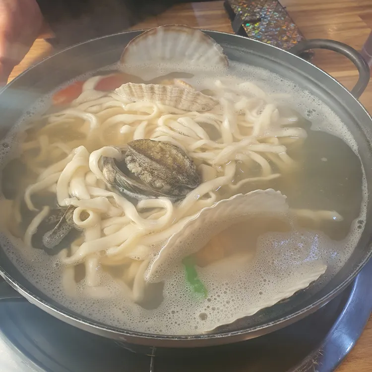 동해가리비칼국수 대표 사진