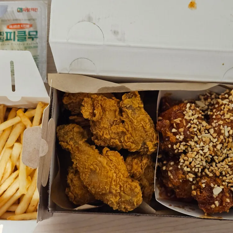 자담치킨 대표 사진