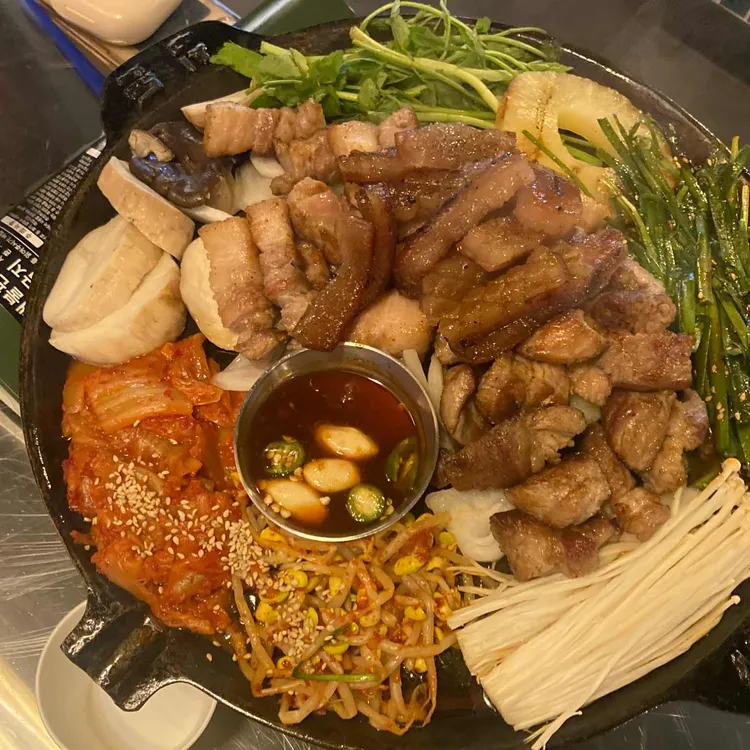 심돈 대표 사진