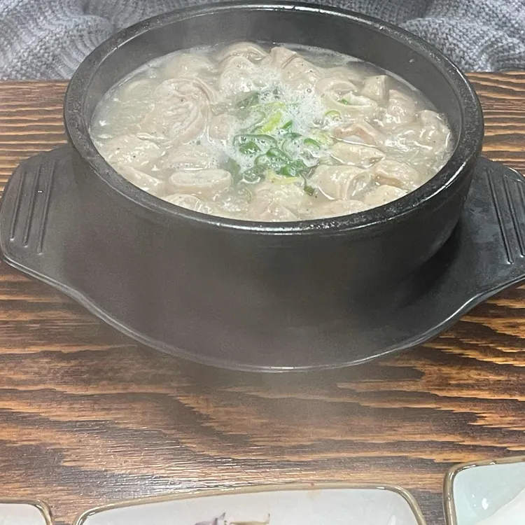 허수아비 병천순대국밥 대표 사진