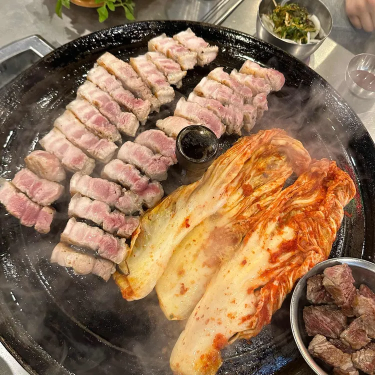 목구멍 대표 사진