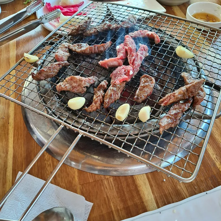 옛날옛적에 대표 사진