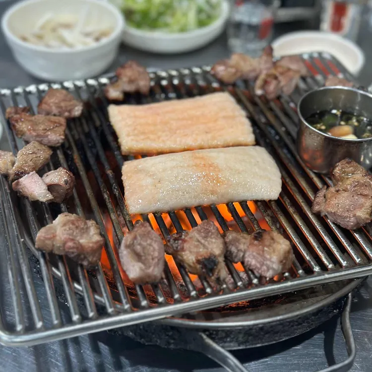 껍사랑목사랑 대표 사진