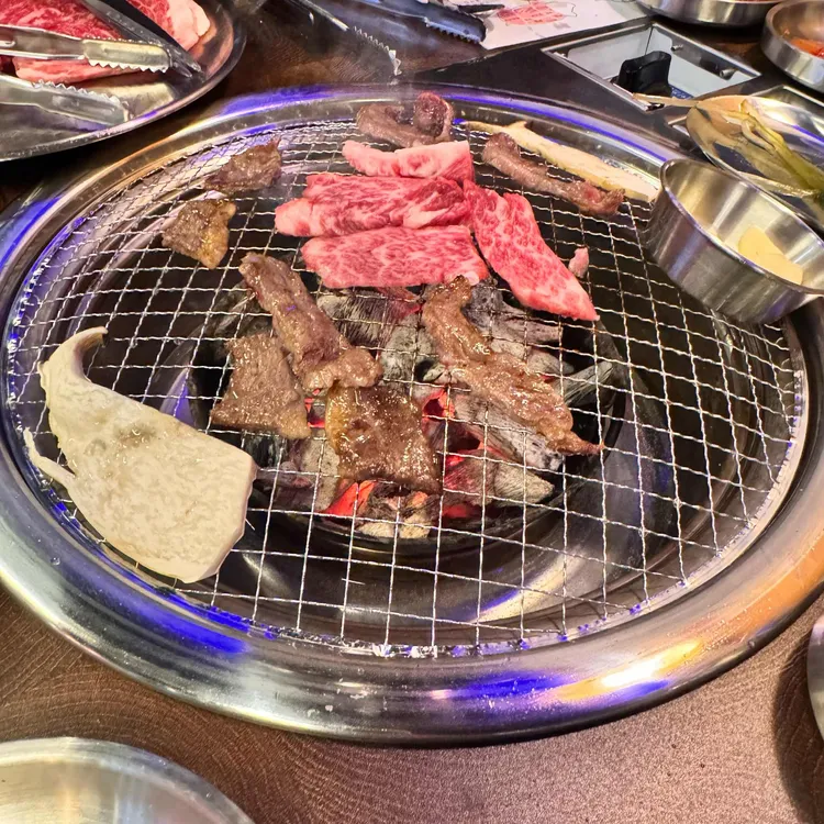 육터 대표 사진