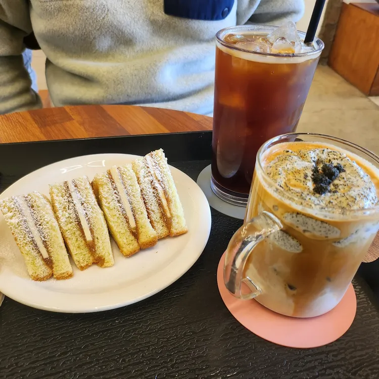 엠오삼오 대표 사진