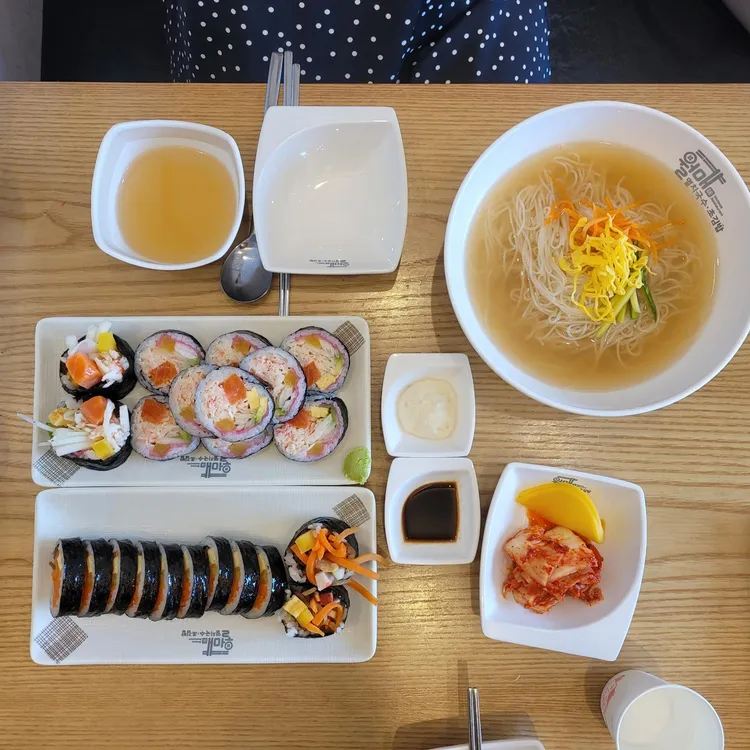 월매뜨레 멸치국수&초김밥 대표 사진