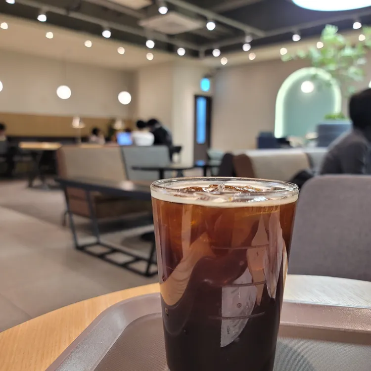 할리스 대표 사진