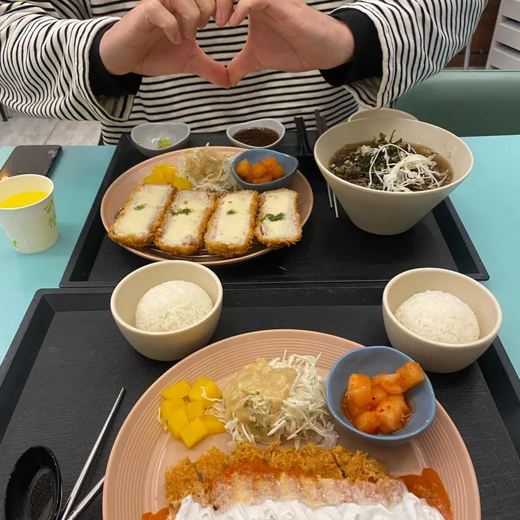 에바돈가츠 대표 사진