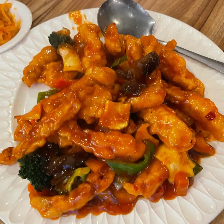 율차이나 대표 사진
