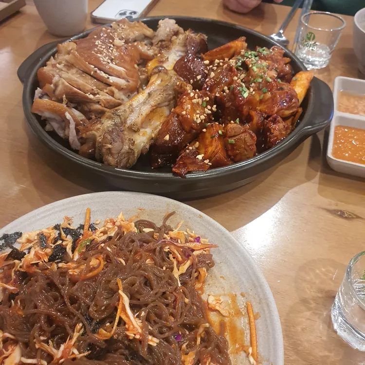 족발야시장 대표 사진