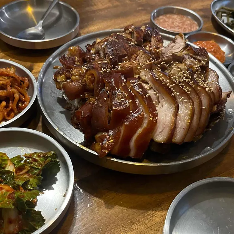 우만동족발집 대표 사진