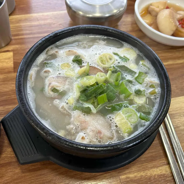 옹기순대국밥 대표 사진