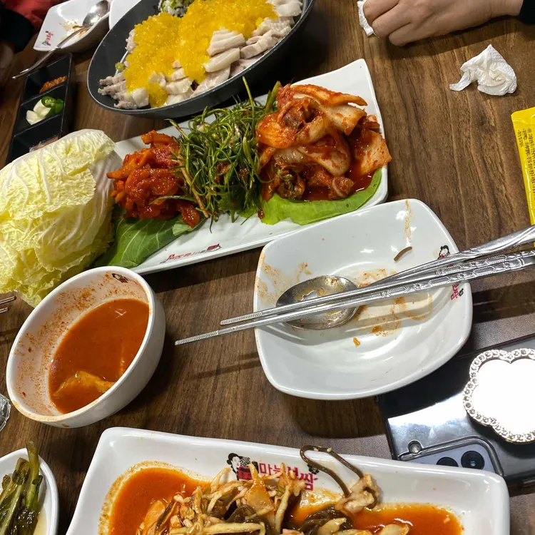 돈통마늘보쌈 대표 사진