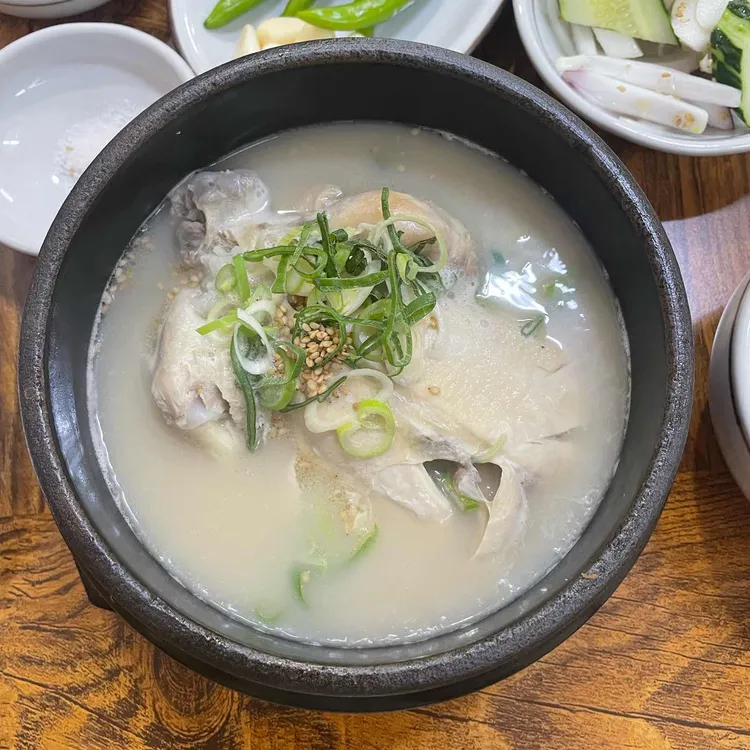 동래삼계탕 대표 사진