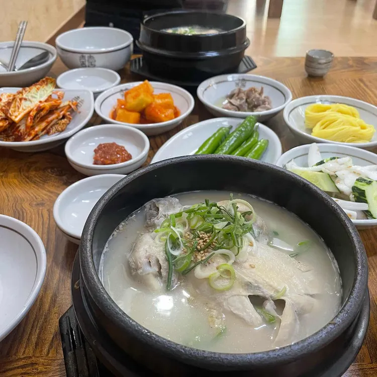 동래삼계탕 대표 사진