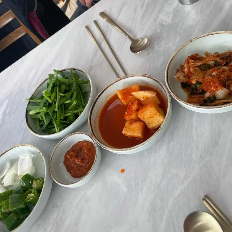일품 꼬리곰탕&소고기국밥 대표 사진