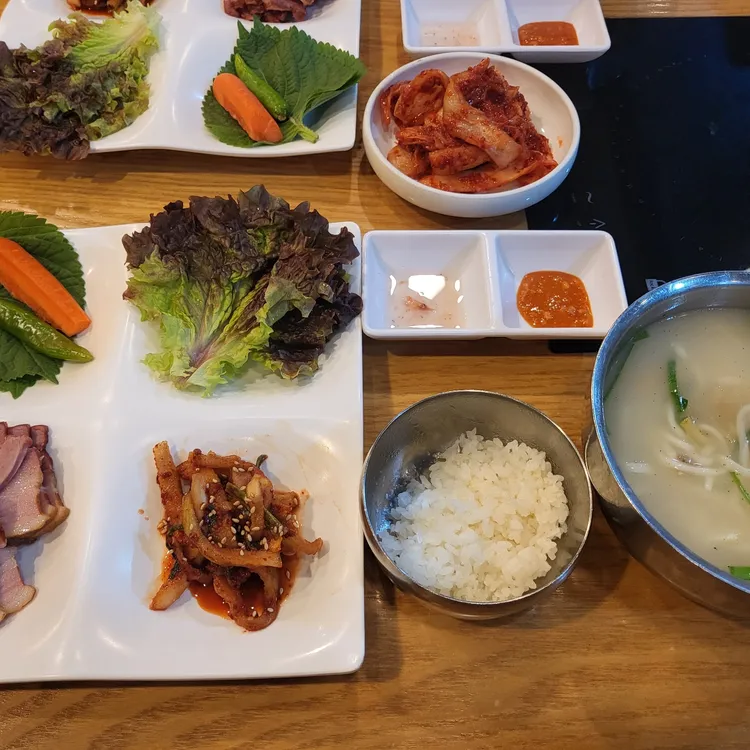 명동칼국수샤브샤브 대표 사진