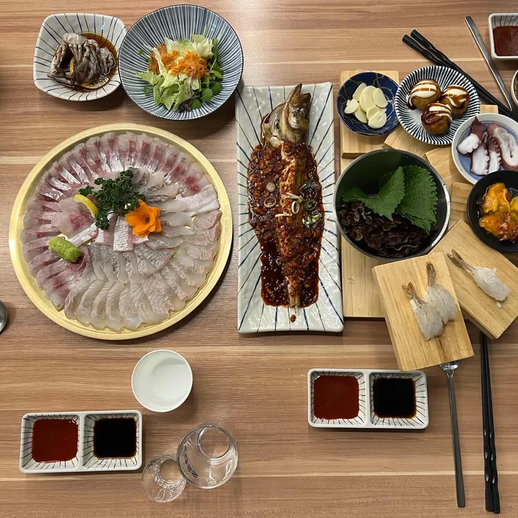 어랑어랑 대구종로점 - 동성로 횟집, 산오징어회 맛집 | 다이닝코드, 빅데이터 맛집검색