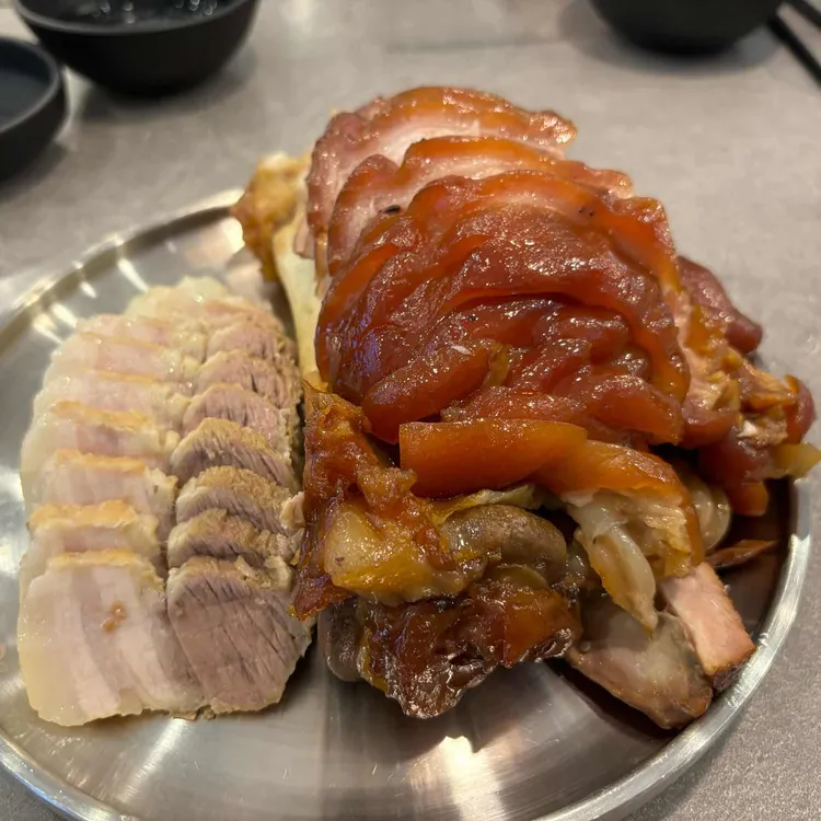 만족오향족발 대표 사진
