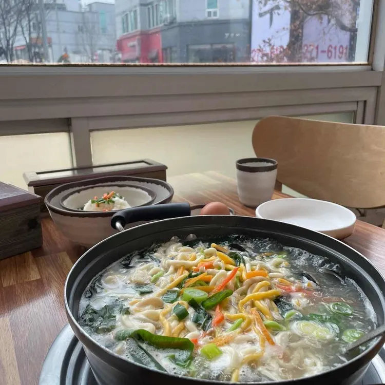 강남칼국수 대표 사진
