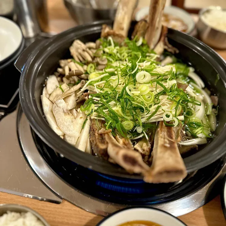 돌삐갈비탕 대표 사진