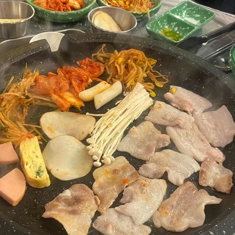 목이네냉삼집 대표 사진