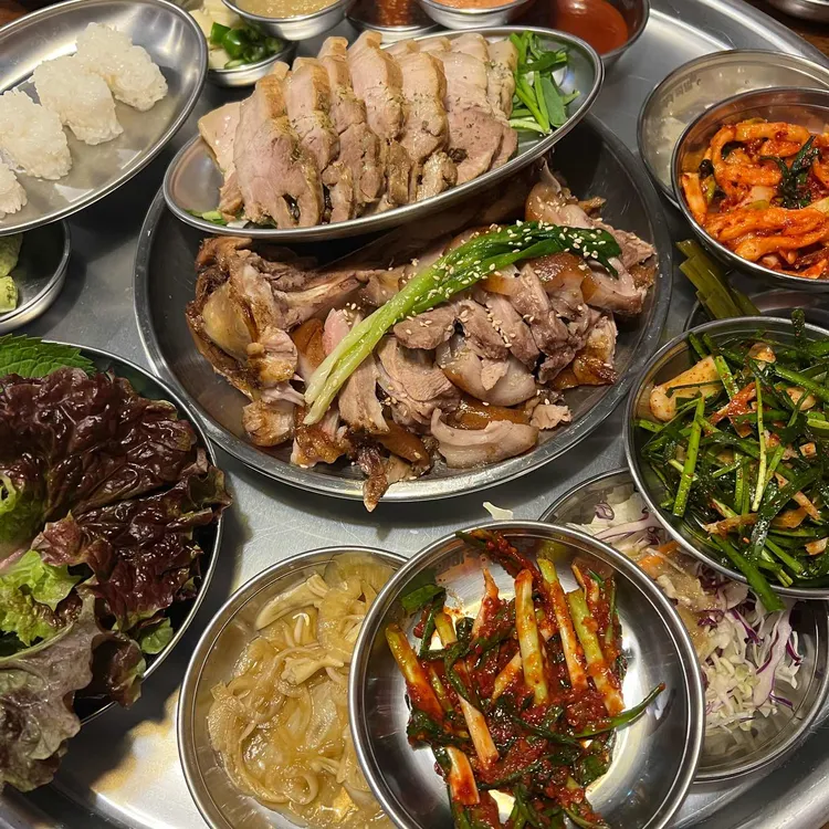 완미족발 대표 사진