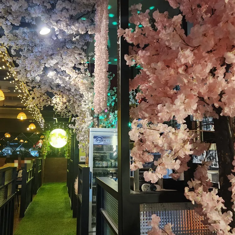 대월 대표 사진