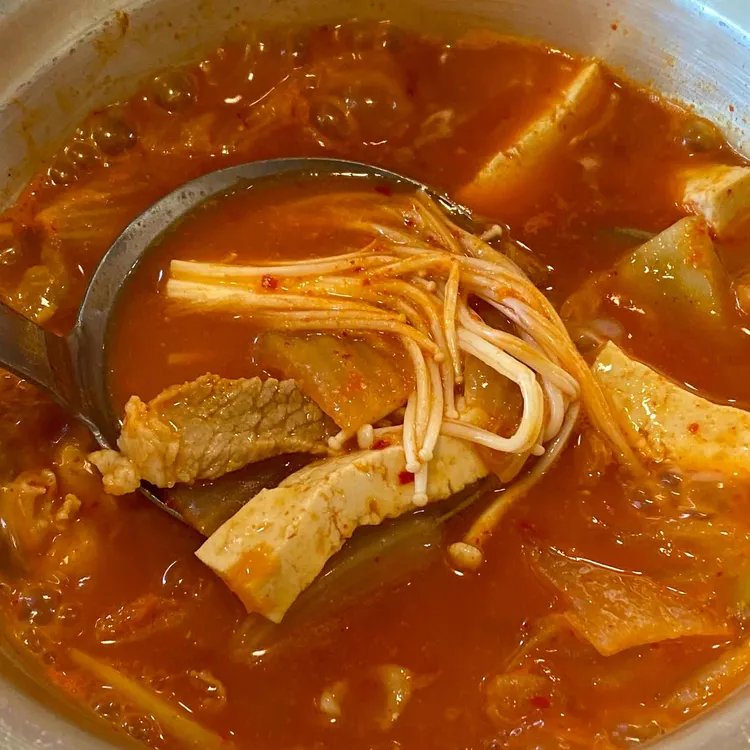 짜글짜글 대표 사진