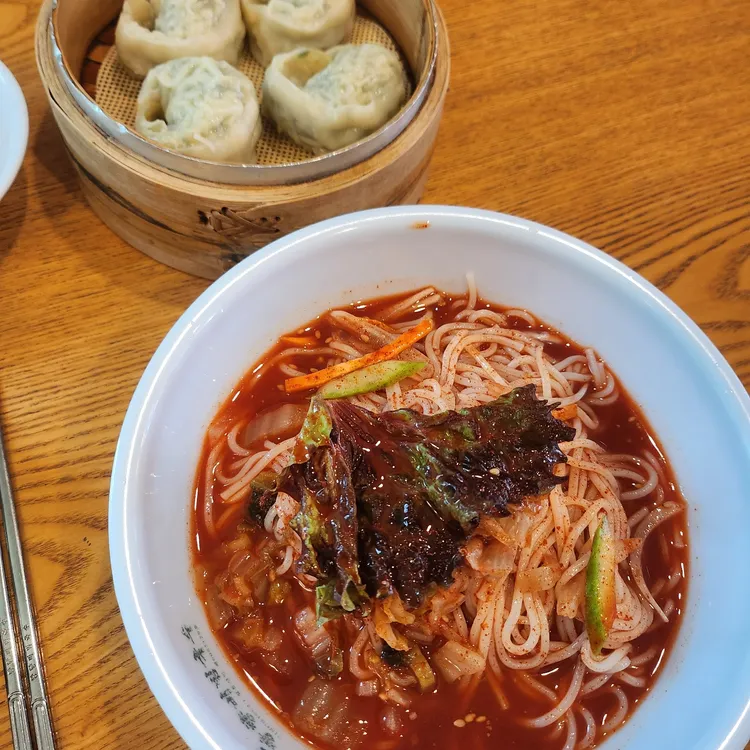 망향비빔국수 대표 사진
