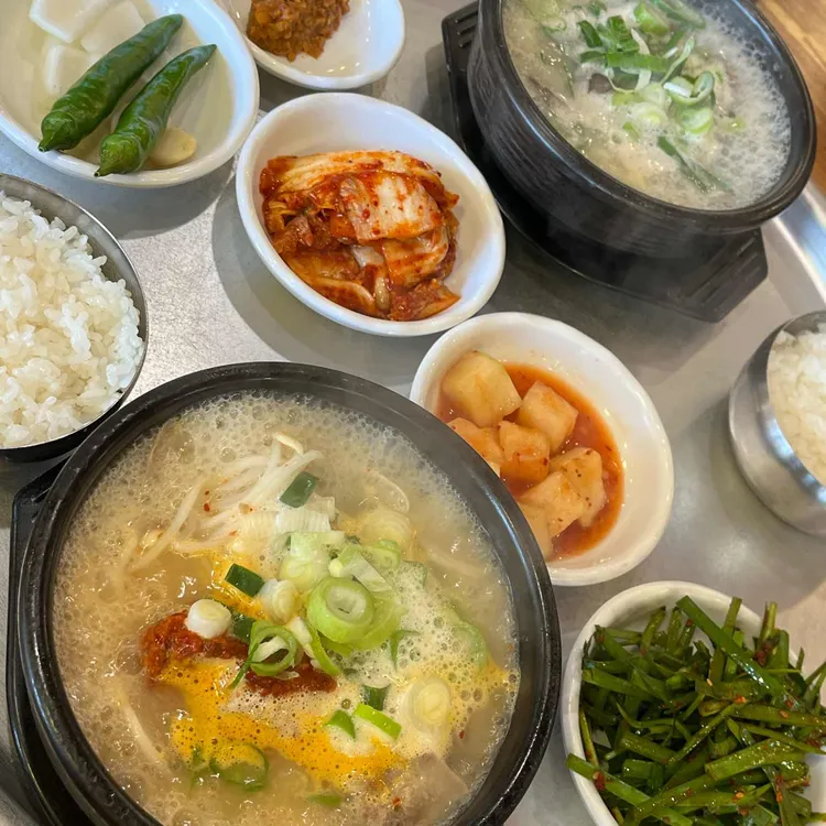 진배기 할매순대국밥 대표 사진