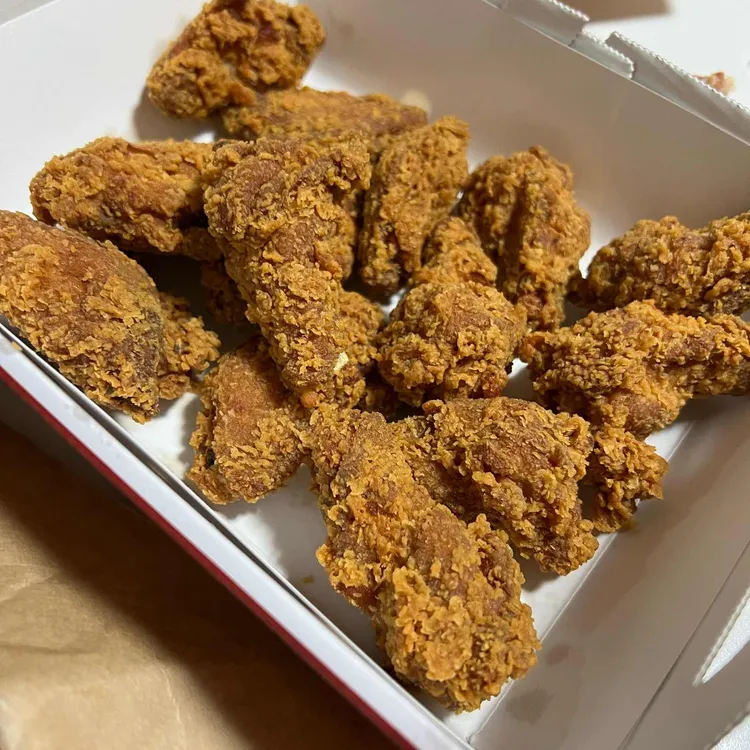 BBQ치킨 영종국제도시점 대표 사진