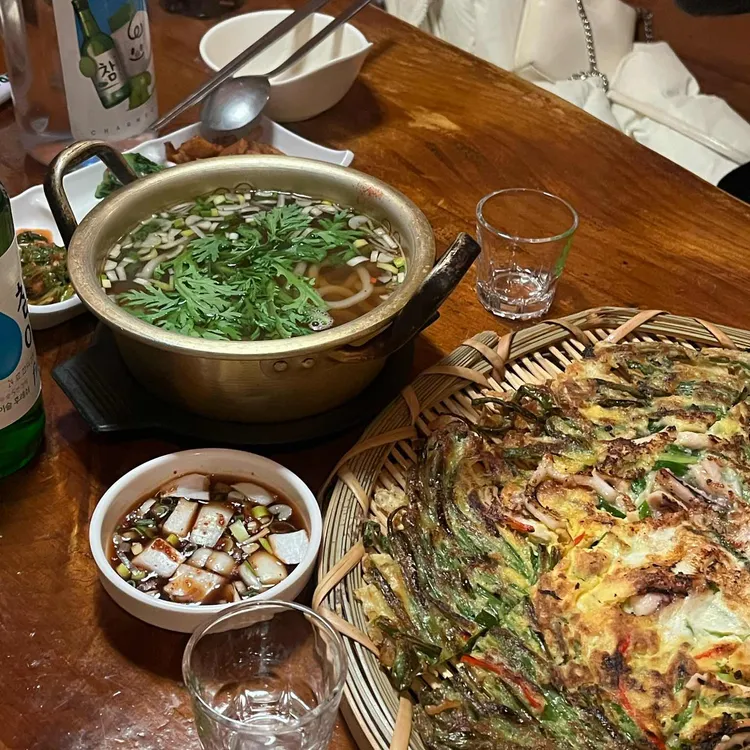 앵두나무우물가에 대표 사진