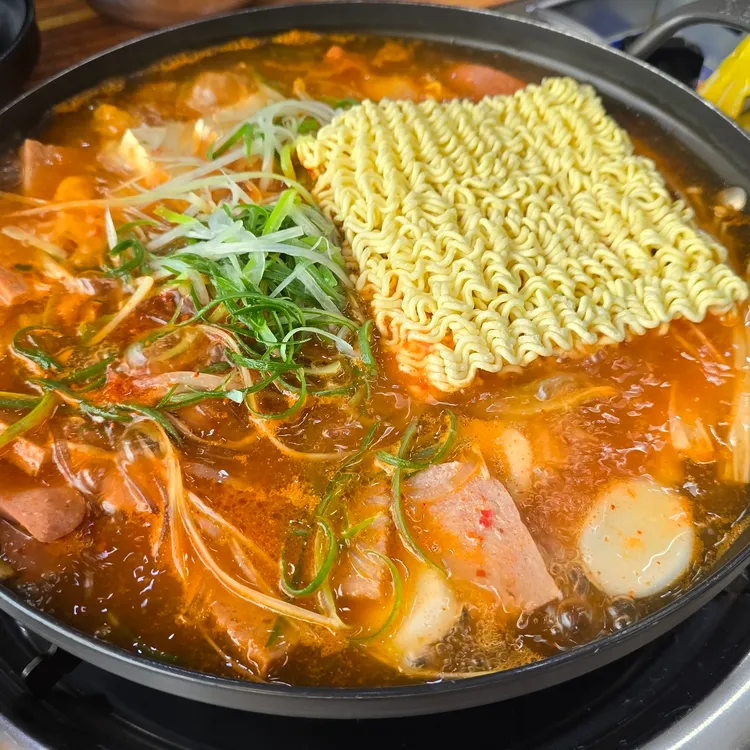 의정부 부대찌개 대표 사진