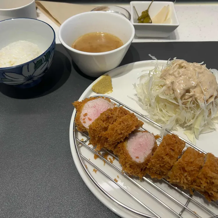 카츠이로하 대표 사진