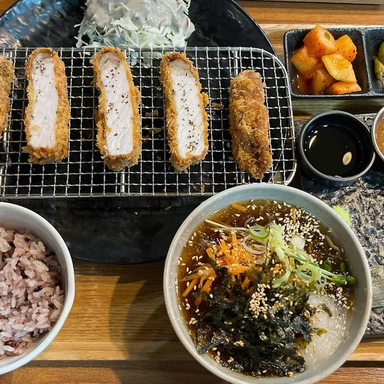 돈카와치 대표 사진