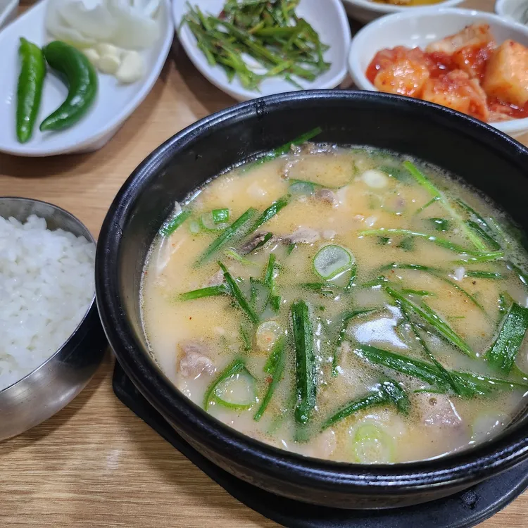 밀양돼지국밥 대표 사진