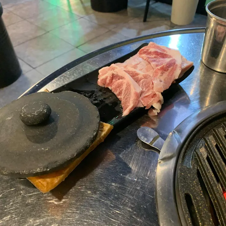 325세겹살 대표 사진