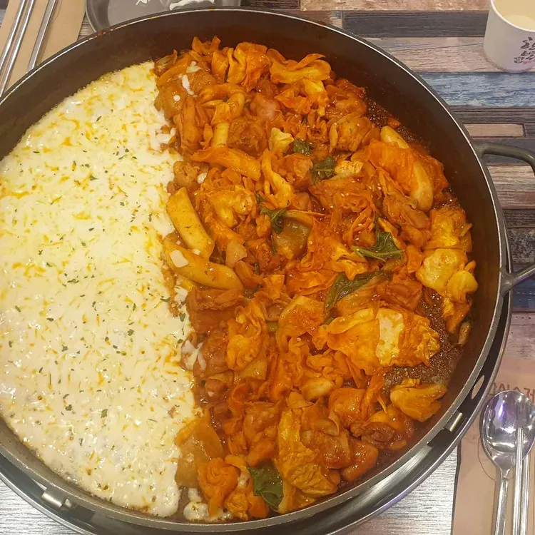 빤닭빤닭 대표 사진