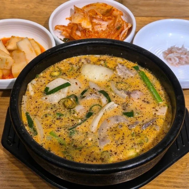 부산아지매국밥 대표 사진