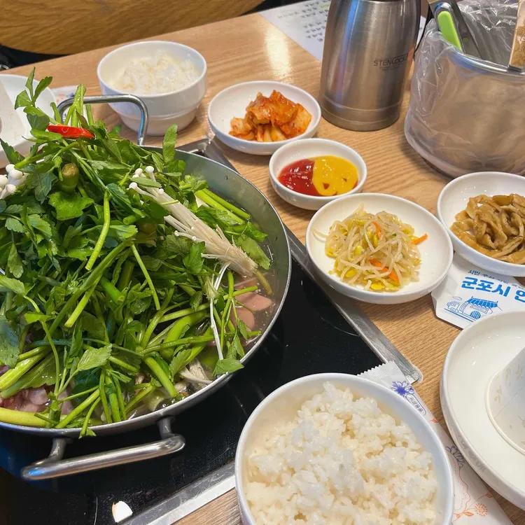 1967 부대찌개 연구소 대표 사진