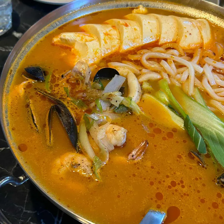 아뷔 대표 사진