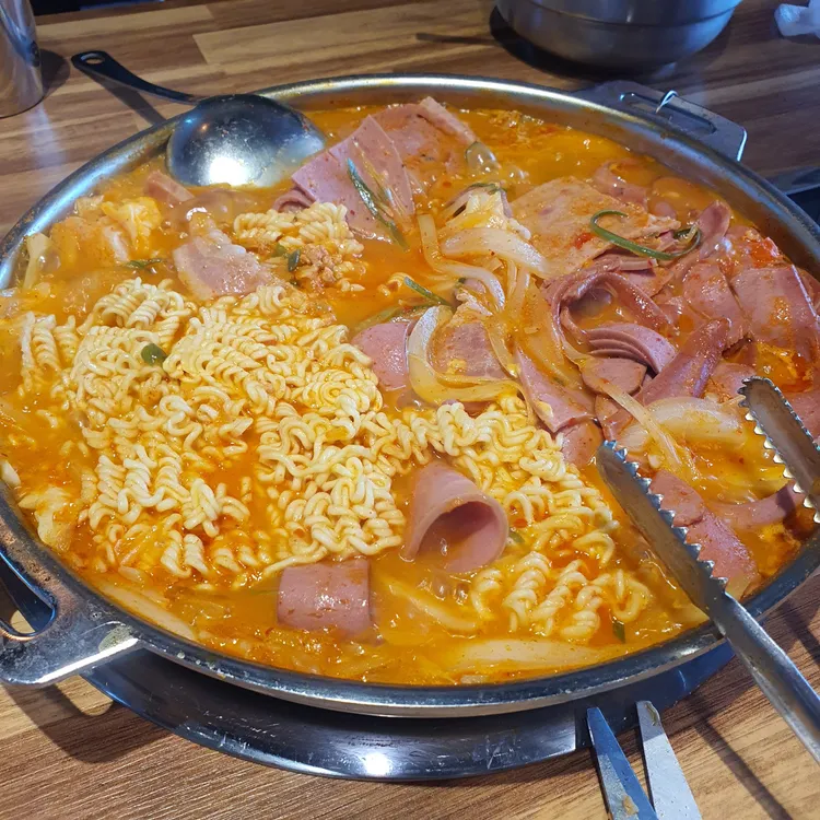 남기남 부대찌개 대표 사진